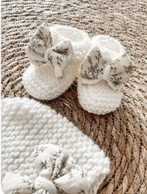 Chaussons naissance feuillages